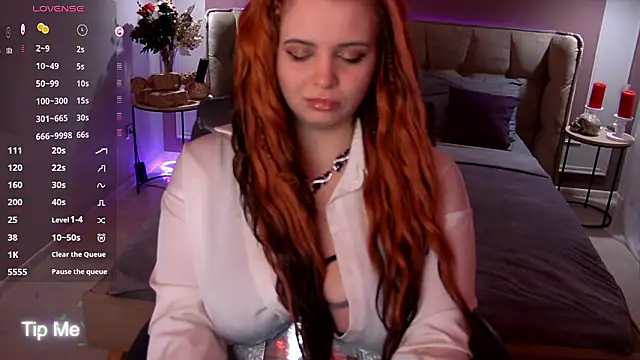 Miss_Maya_Mils' Live XXX Chat