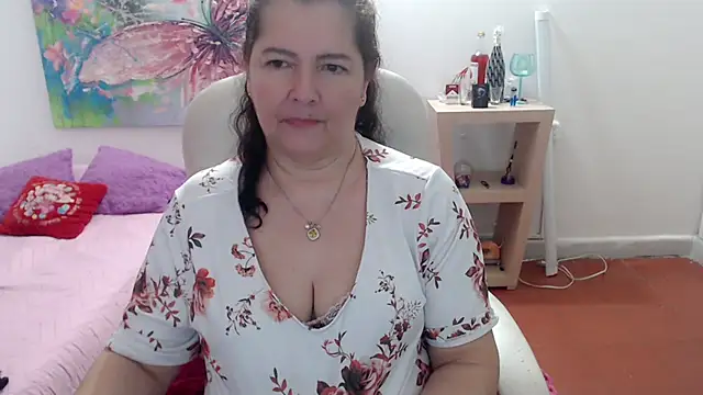 leonela_69's Live XXX Chat