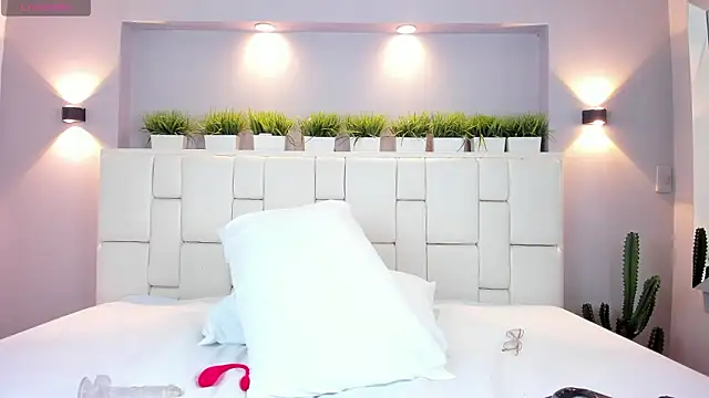 LunnaBlake's Live XXX Chat