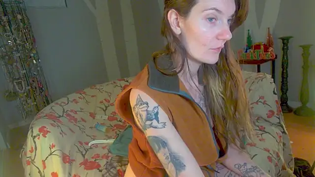 YourFavCanadianMILF's Live XXX Chat