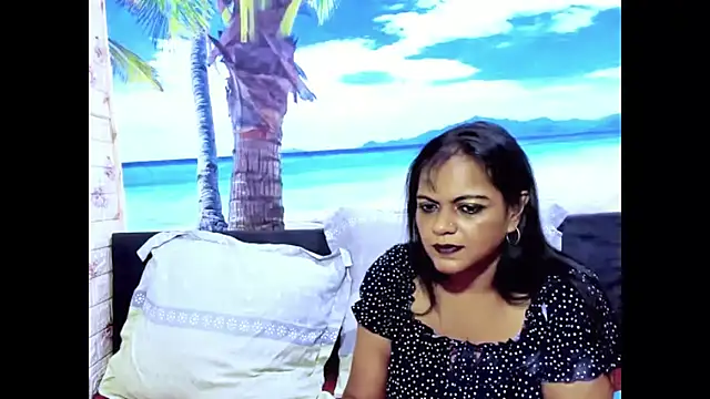 indianswtbellaのライブXXXチャット