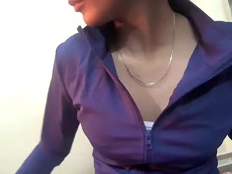 Lusty-Disha's Live XXX Chat