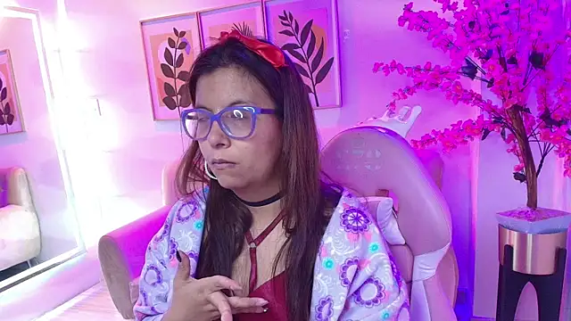 Amber__rouge's Live XXX Chat