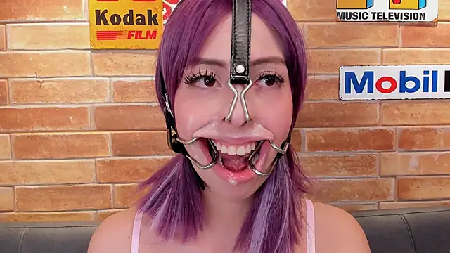 foxy_tiana Chat XXX live