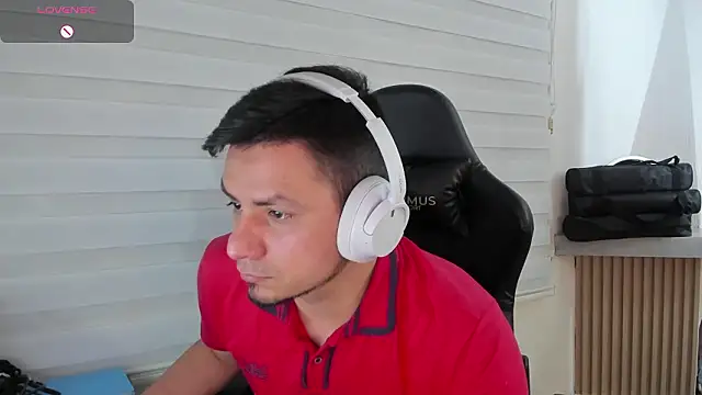 Rick_Adams: διαδικτυακό σόου στην κάμερα