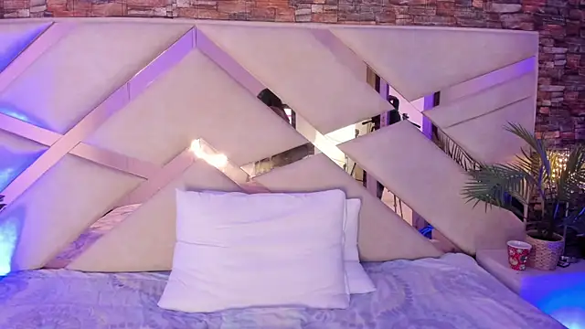 sophie_pariss' Live XXX Chat