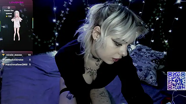 Saekiko Adlı Modelin Canlı XXX Sohbeti