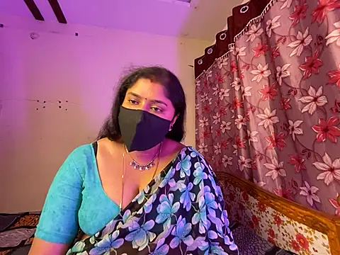 Chatroom XXX en direct de LouleyRanii