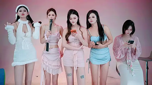 NEW-DAY Live XXX-Chat