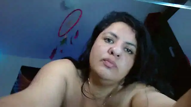 kasandradiaz élő XXX-chatje