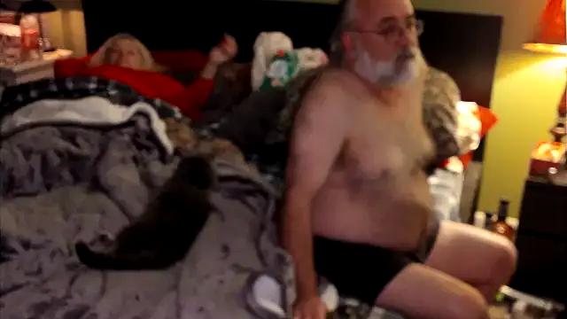 BigDaddyandSweetMama's Live XXX Chat