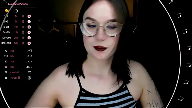 MyNameIsLilith's Live XXX Chat