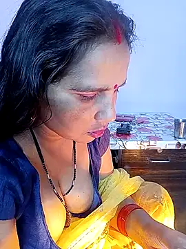 Show modela reemacouple007 na web-kameri