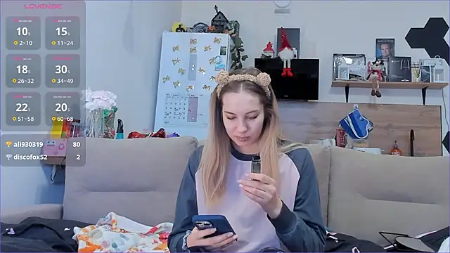 Girl_alone_home's Live XXX Chat