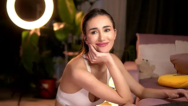 EmilyRaymont Adlı Modelin Canlı XXX Sohbeti