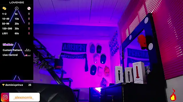 _AlexMorris' Live XXX Chat