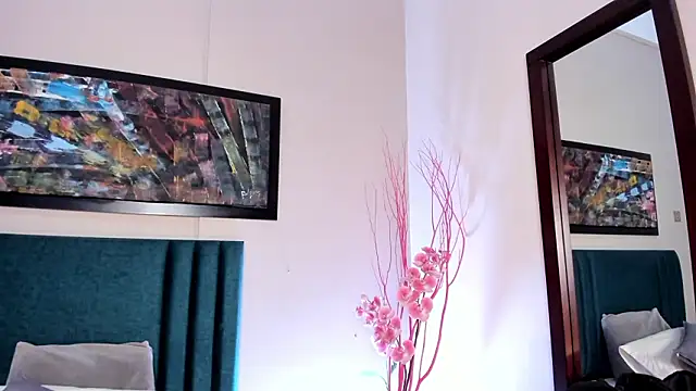 LaraGoldd's Live XXX Chat