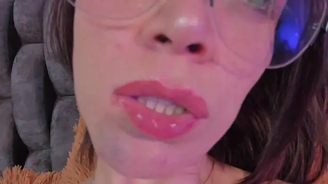 CarolHorny_1's Live XXX Chat