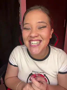 Chatroom XXX en direct de Miss_lilibeth