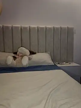 Mia_Roswell: απευθείας συνομιλία ΧΧΧ