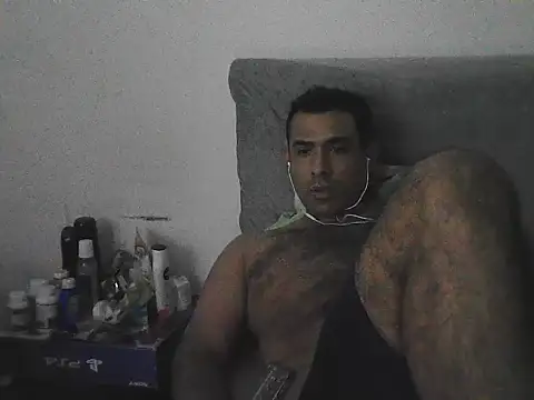 Chat XXX en directo de AlphaLatinoBear