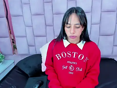 hazel_18_ – Naživo XXX chat