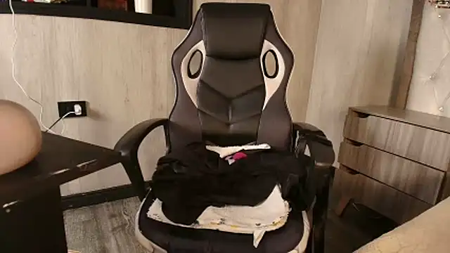 _ruby_manrique_ élő XXX-chatje