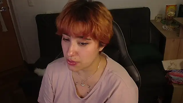 Miacatsito3 即時 XXX 聊天