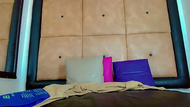 DayanaQueens' Webcam Show