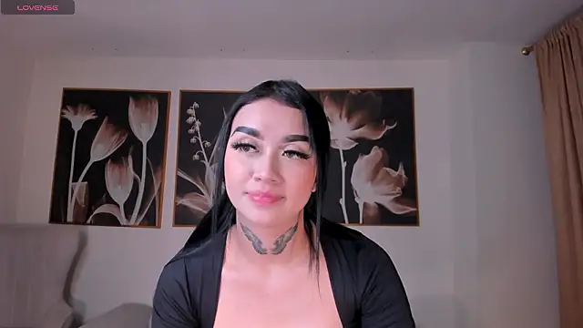 MeganCross1's Live XXX Chat