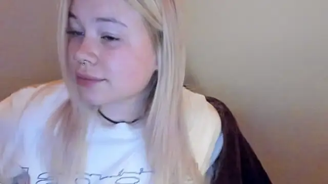 Lulu_Di's Live XXX Chat