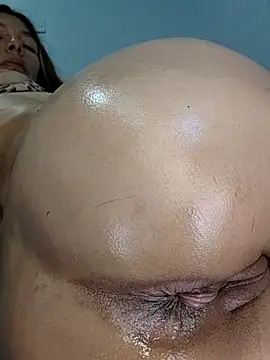 estrella_tasty Adlı Modelin Canlı XXX Sohbeti