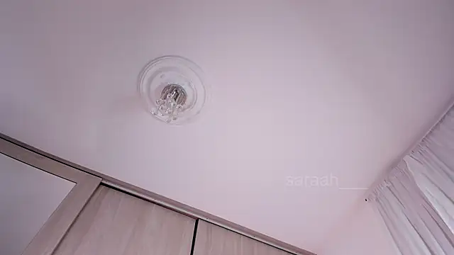 _Saraah 在線直播表演