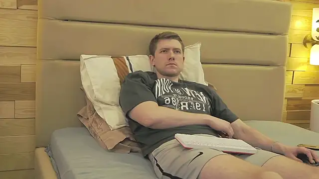 EthanPinkman Adlı Modelin Canlı XXX Sohbeti