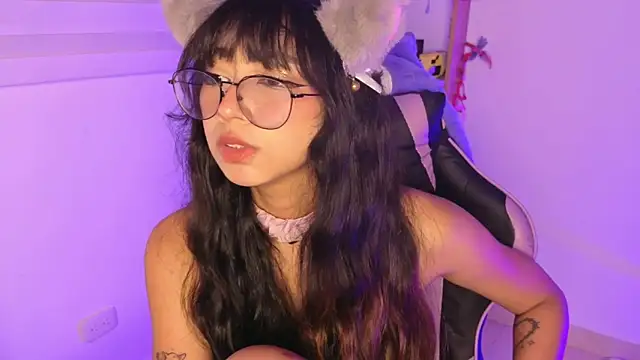 Chat XXX en directo de Yommi_Winx