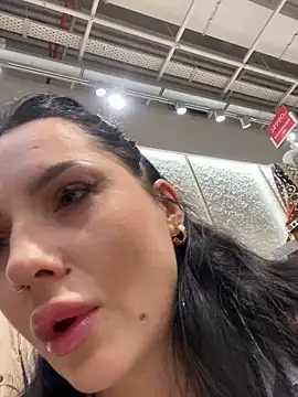 Chat XXX en directo de Roxana-Sexy