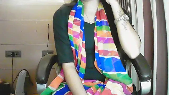 collage_hoty's Live XXX Chat