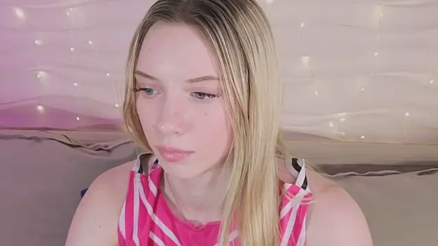 katt__y Chat XXX in diretta