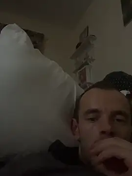 XXX chat uživo modela Stoneyboy99