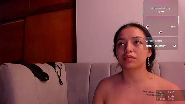 Chat XXX en directo de CAYLINCOLLINS