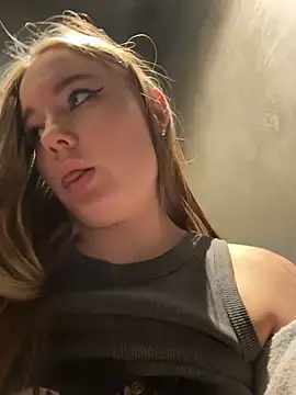 XXX chat uživo modela VineraSweet