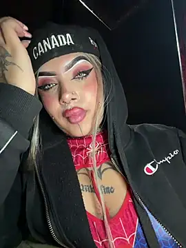 Ink_Nikki élő XXX-chatje