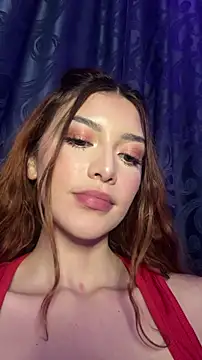 HoneyWeebsss webkamerás műsora