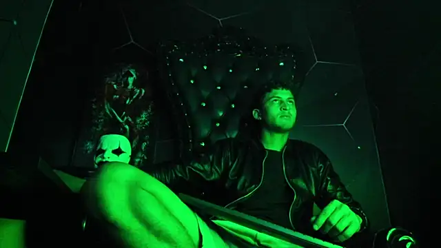 Chatroom XXX en direct de Ethan_Waalker