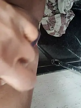 kalaitamil1のライブXXXチャット