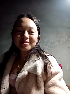 Chat XXX en directo de Rose-222