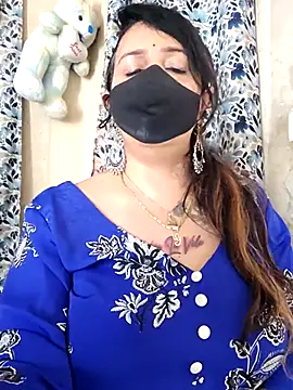 Chat +18 de cute-tanvi ao vivo