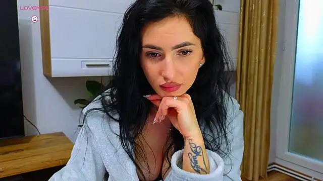 Chat XXX en directo de YourDesiree_