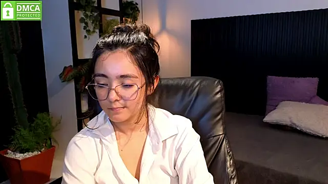 Chat XXX en directo de Ivy_Gail