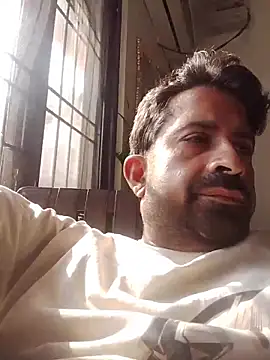 XxX_KING30 élő XXX-chatje